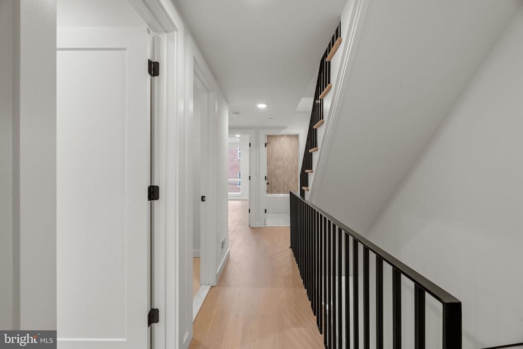 966 N 6TH STREET