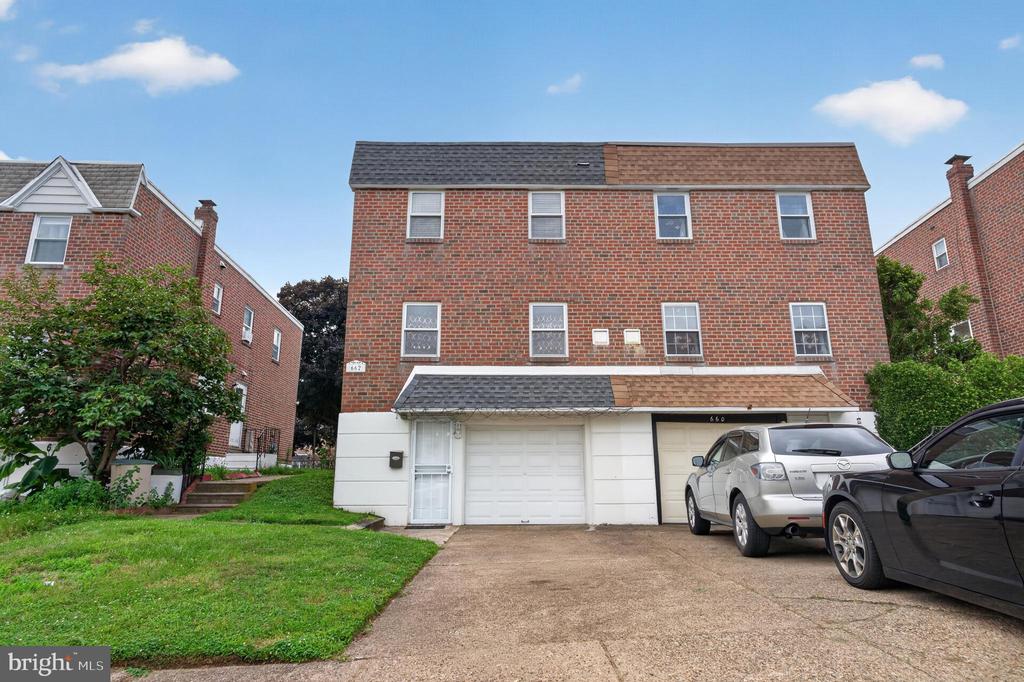 662 LAWLER STREET