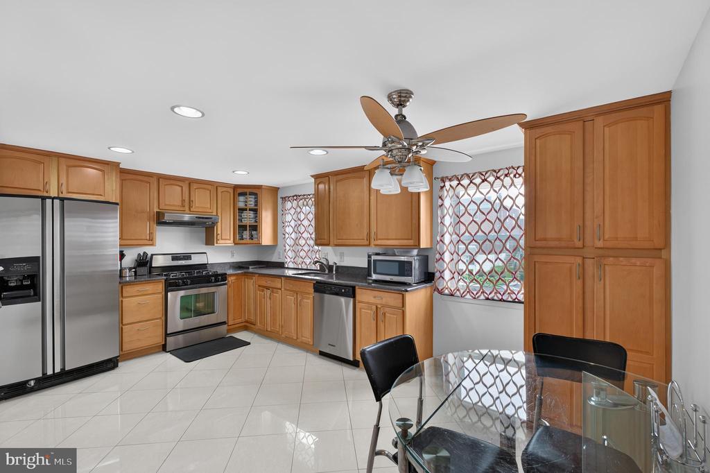 662 LAWLER STREET
