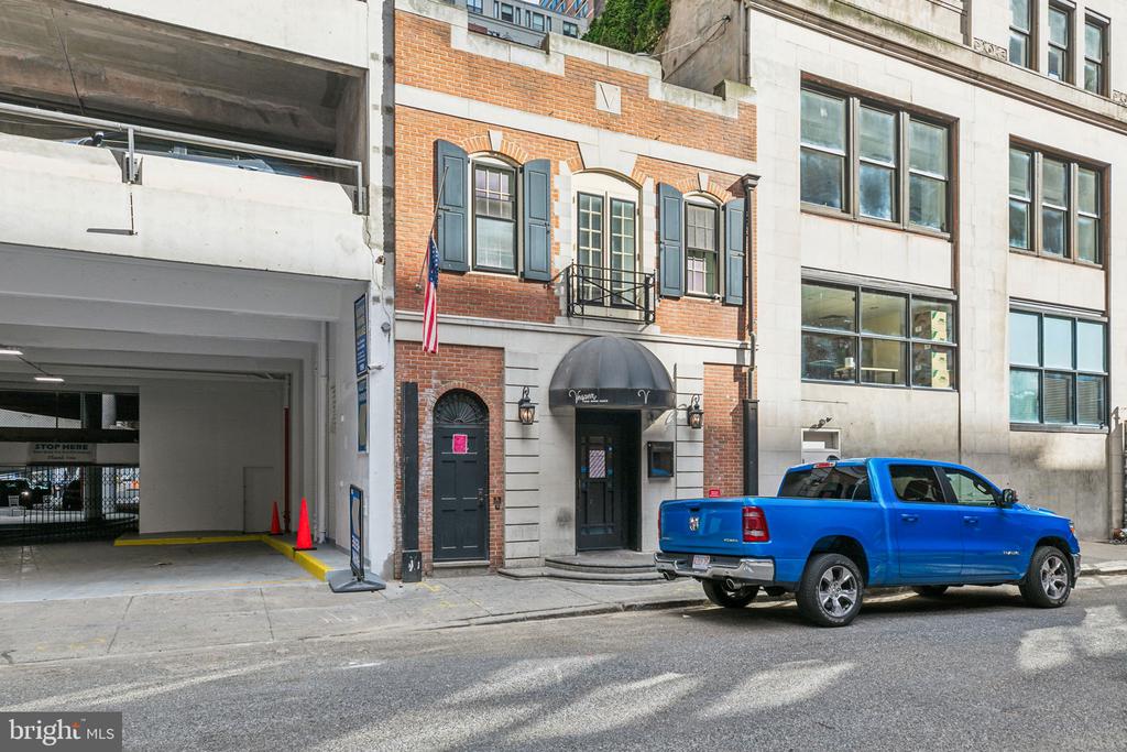 1507-1511 LOCUST STREET