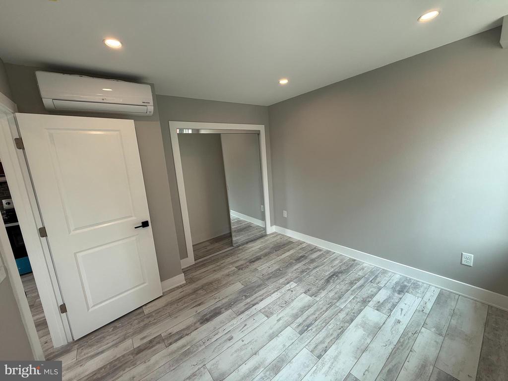 2623 POPLAR STREET Unit: 2