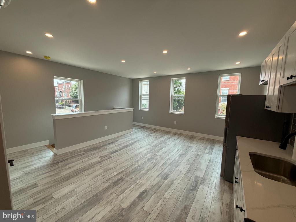 2623 POPLAR STREET Unit: 2
