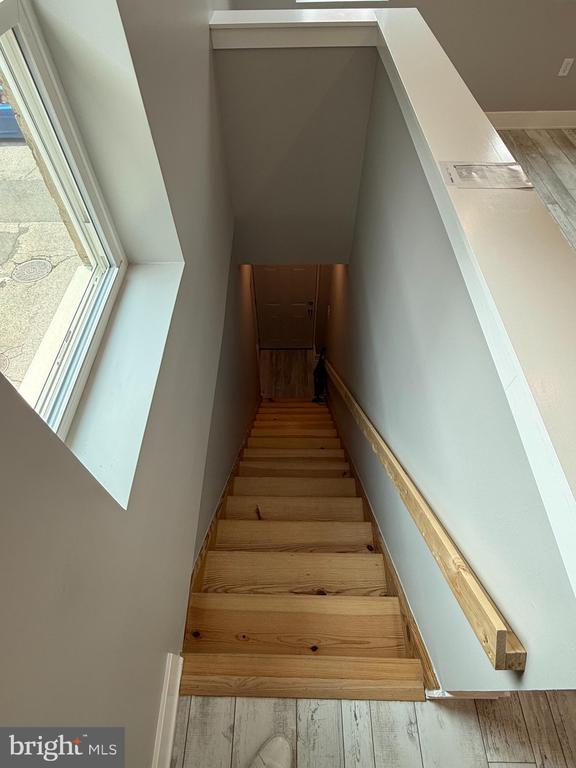 2623 POPLAR STREET Unit: 2