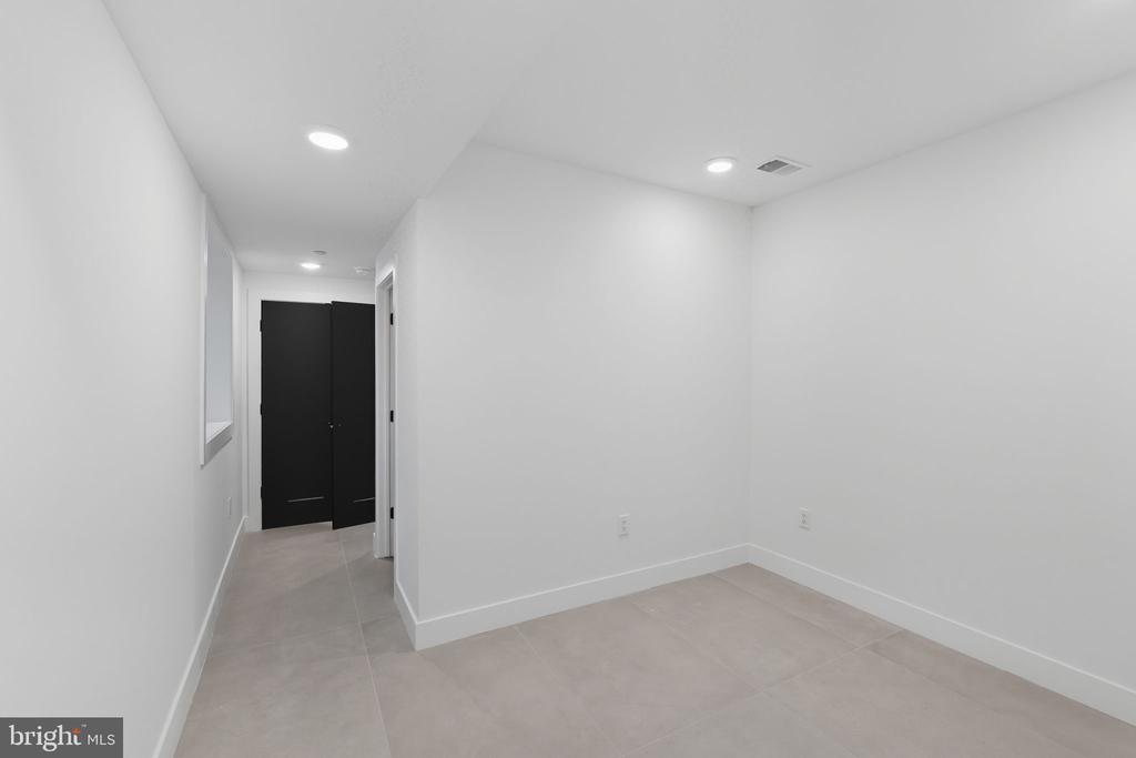 2713 W MONTGOMERY AVENUE Unit: A