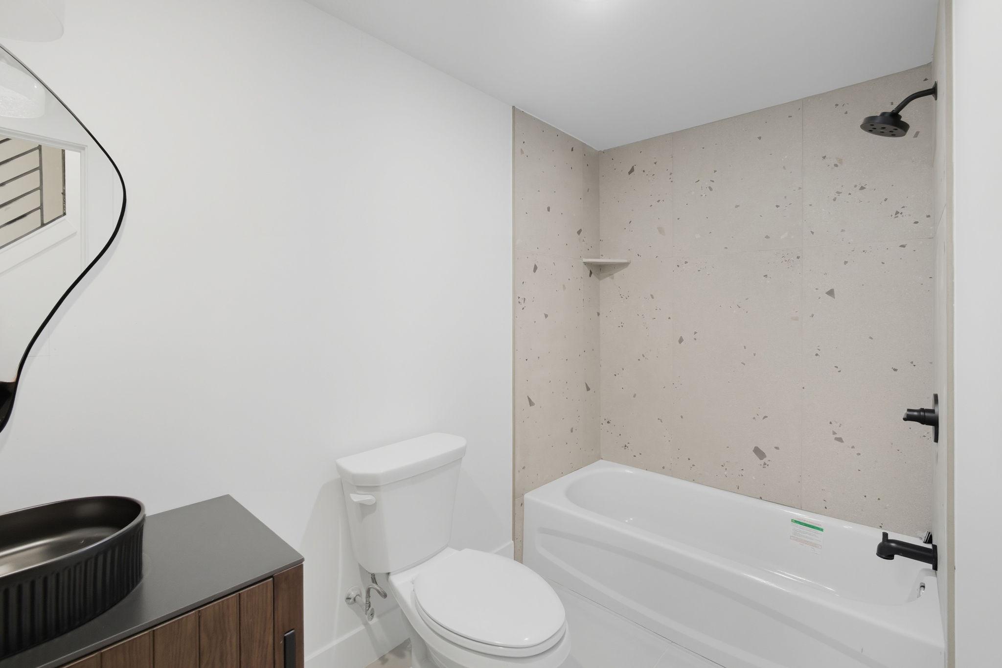 2713 W MONTGOMERY AVENUE Unit: A