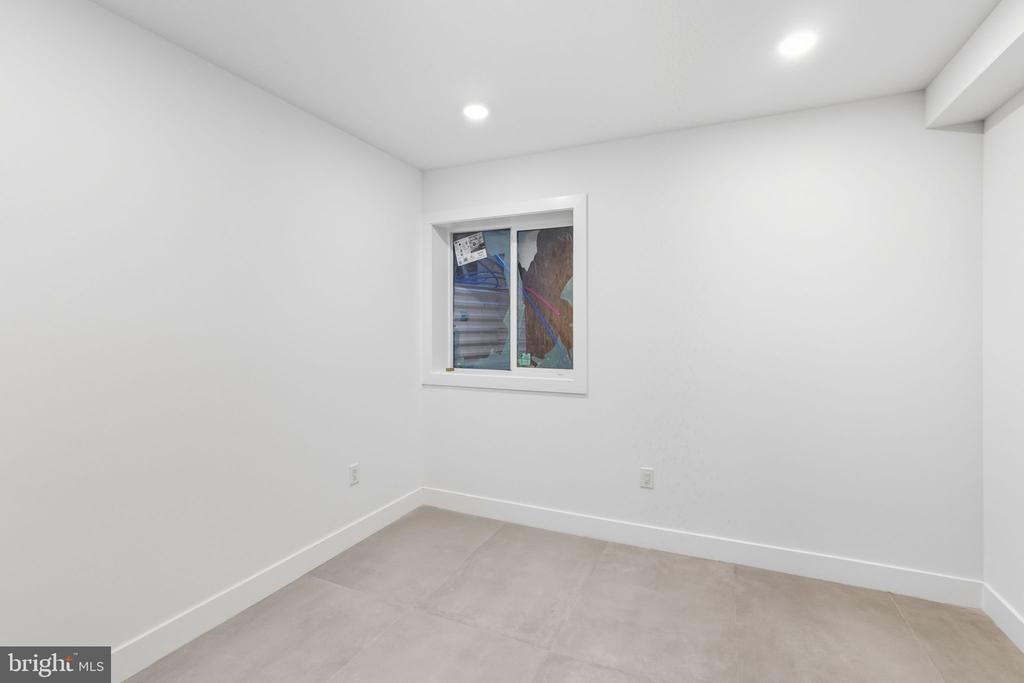 2713 W MONTGOMERY AVENUE Unit: A