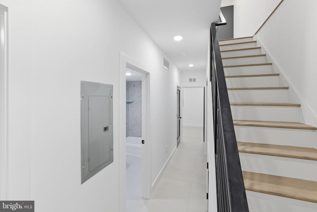 2713 W MONTGOMERY AVENUE Unit: A