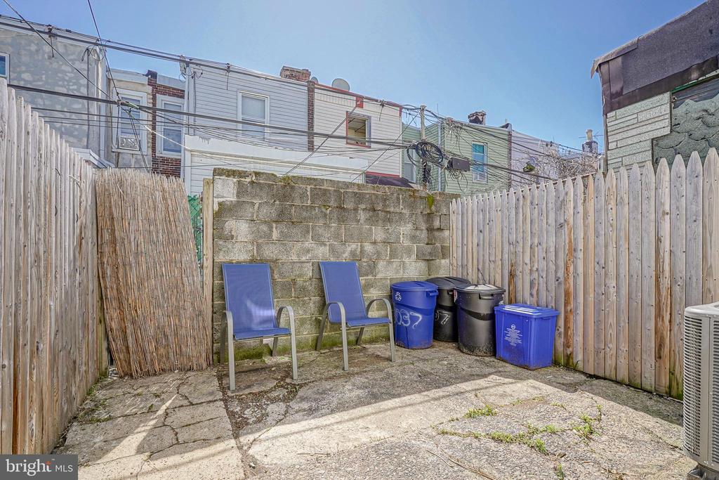 3037 TULIP STREET