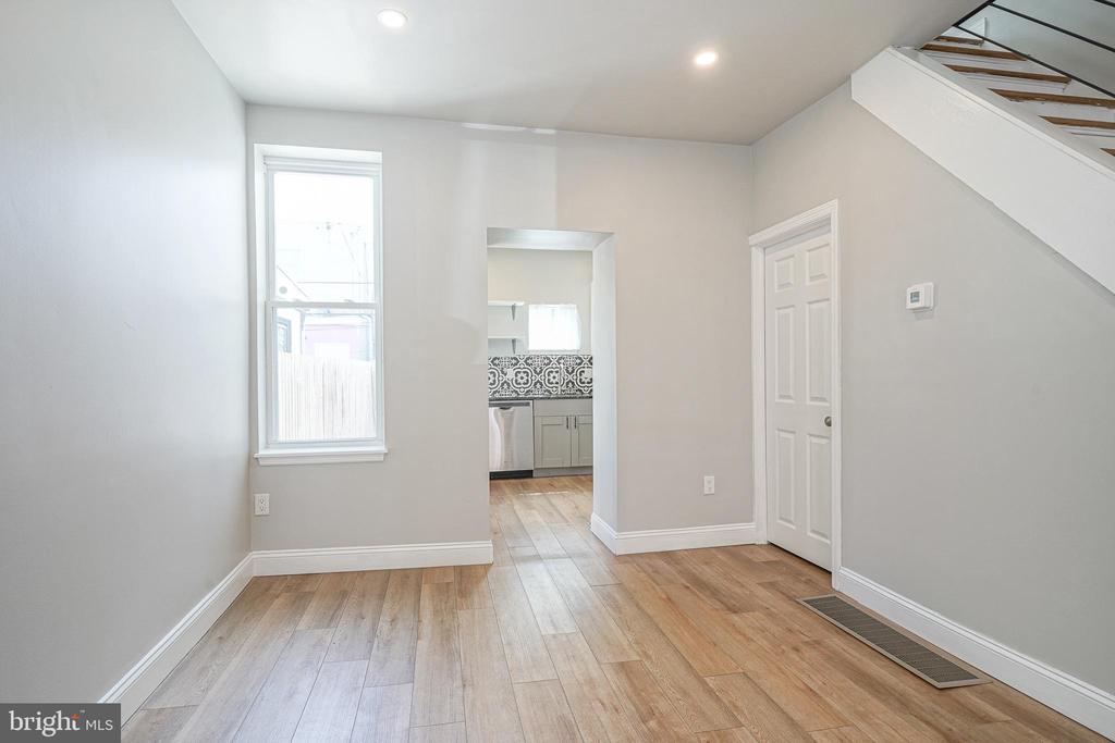 3037 TULIP STREET