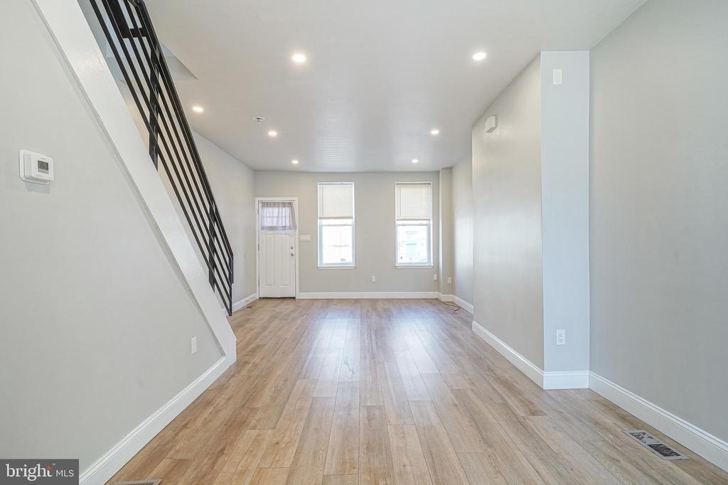3037 TULIP STREET