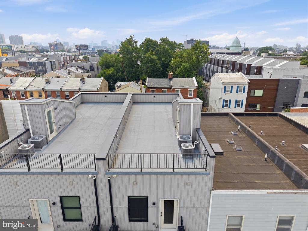 1115 E PALMER STREET