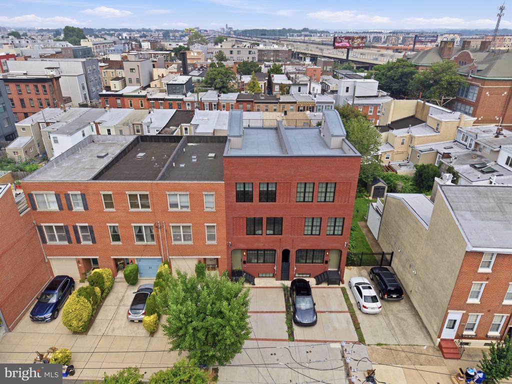 1115 E PALMER STREET