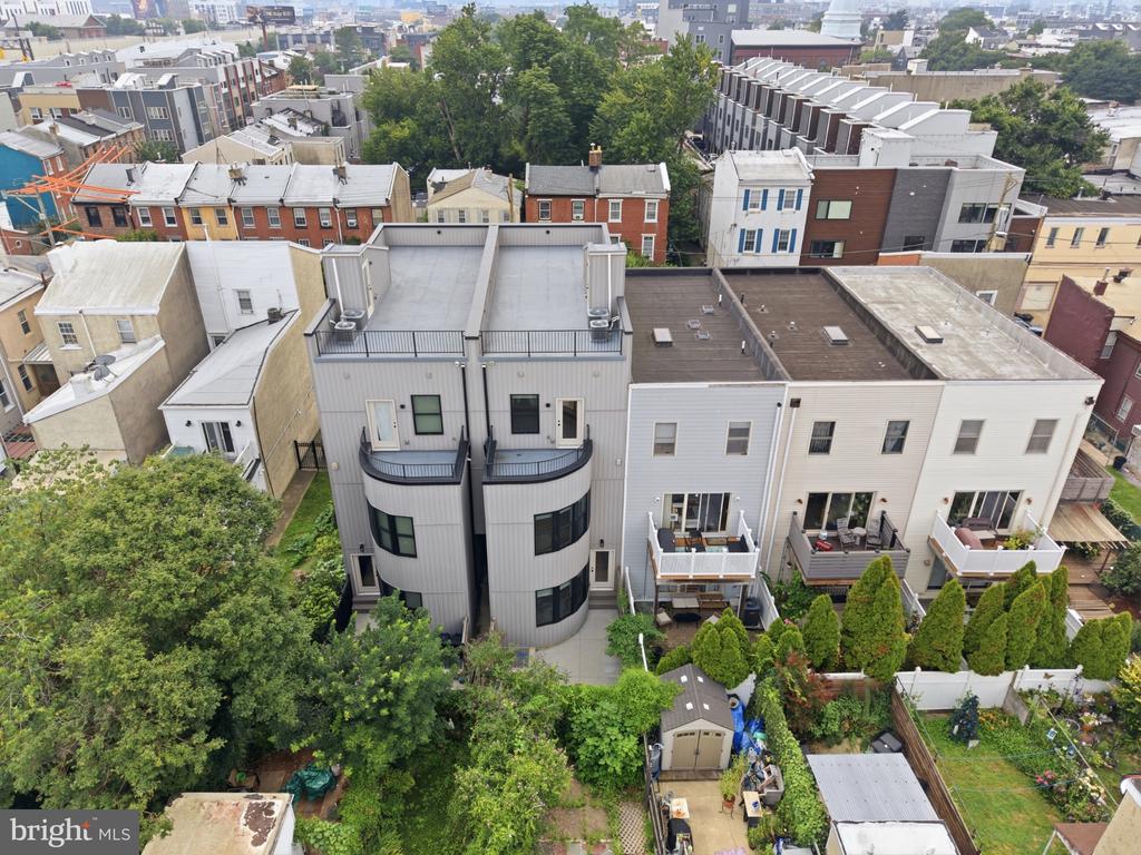 1115 E PALMER STREET