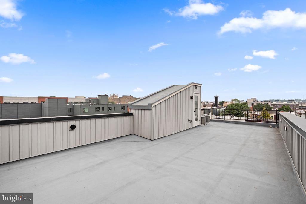 1115 E PALMER STREET