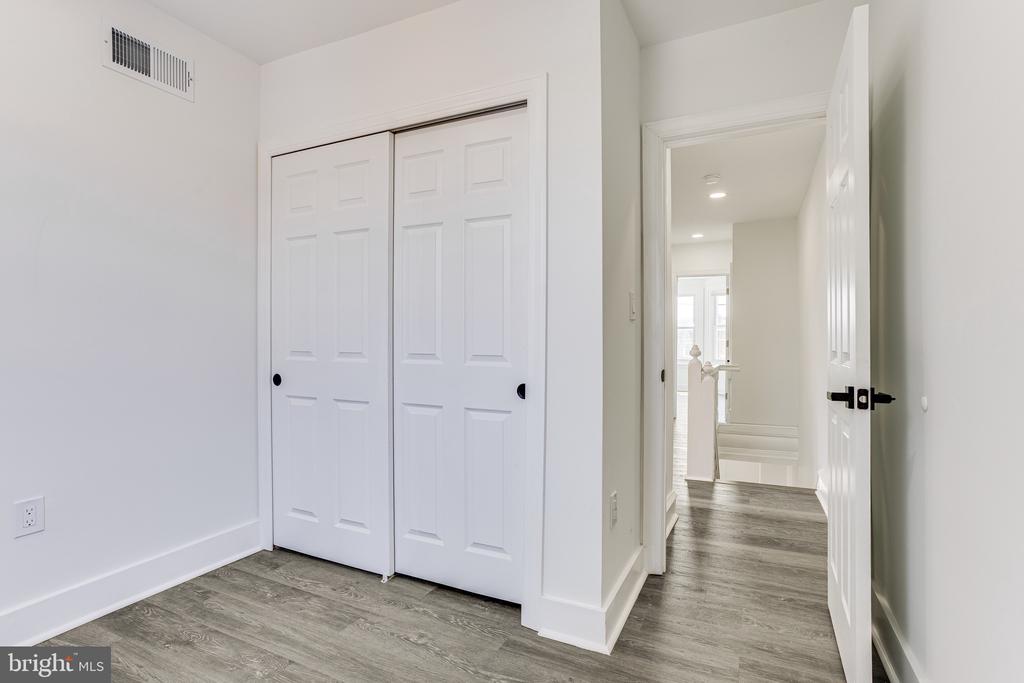 5714 TULIP STREET