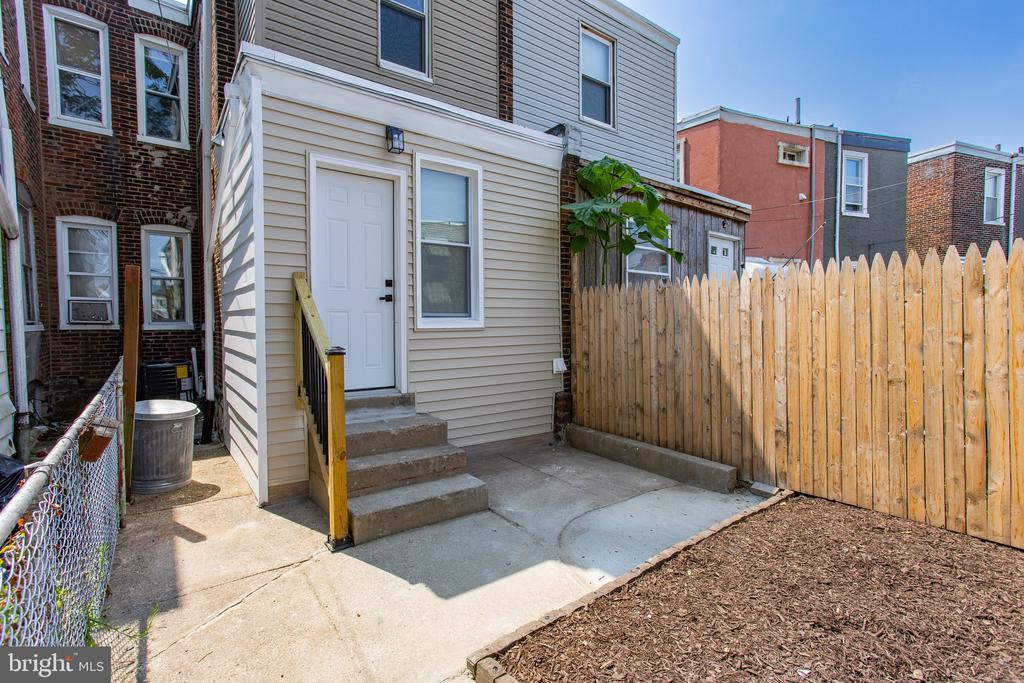 5714 TULIP STREET