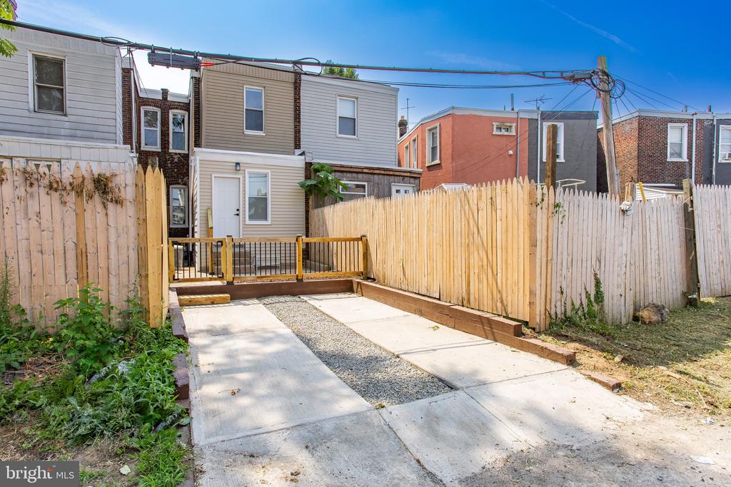 5714 TULIP STREET