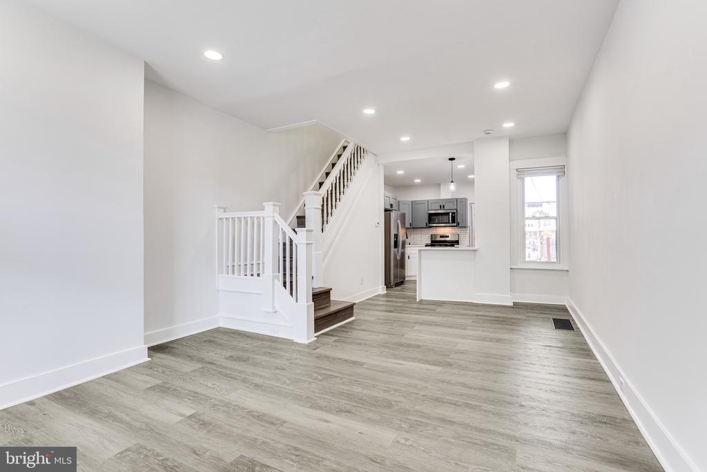 5714 TULIP STREET