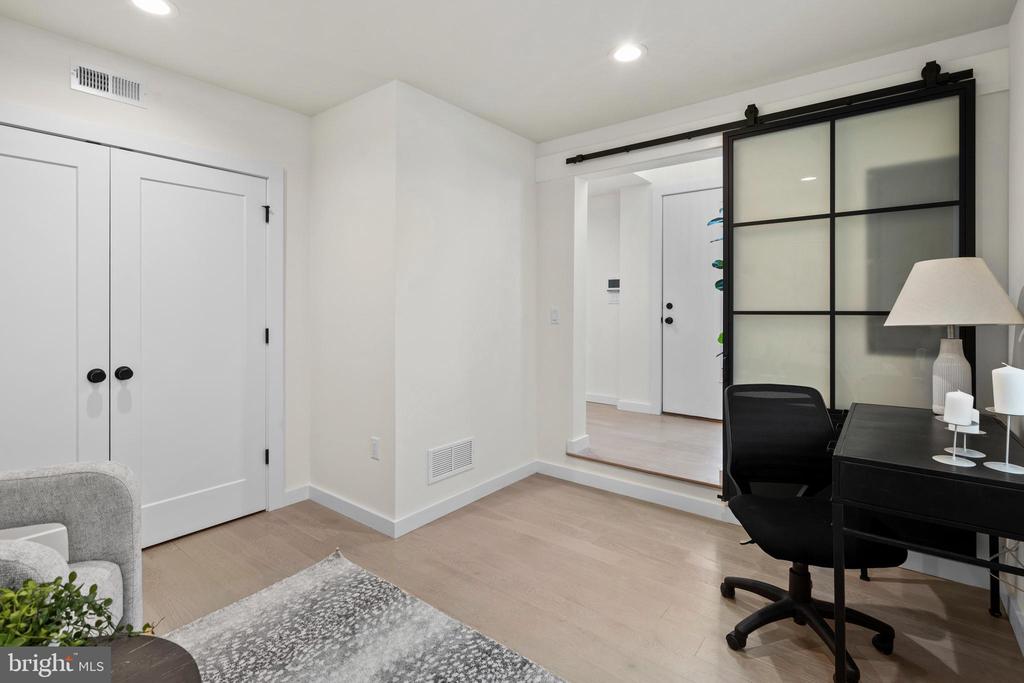 616 BRENNA WALK