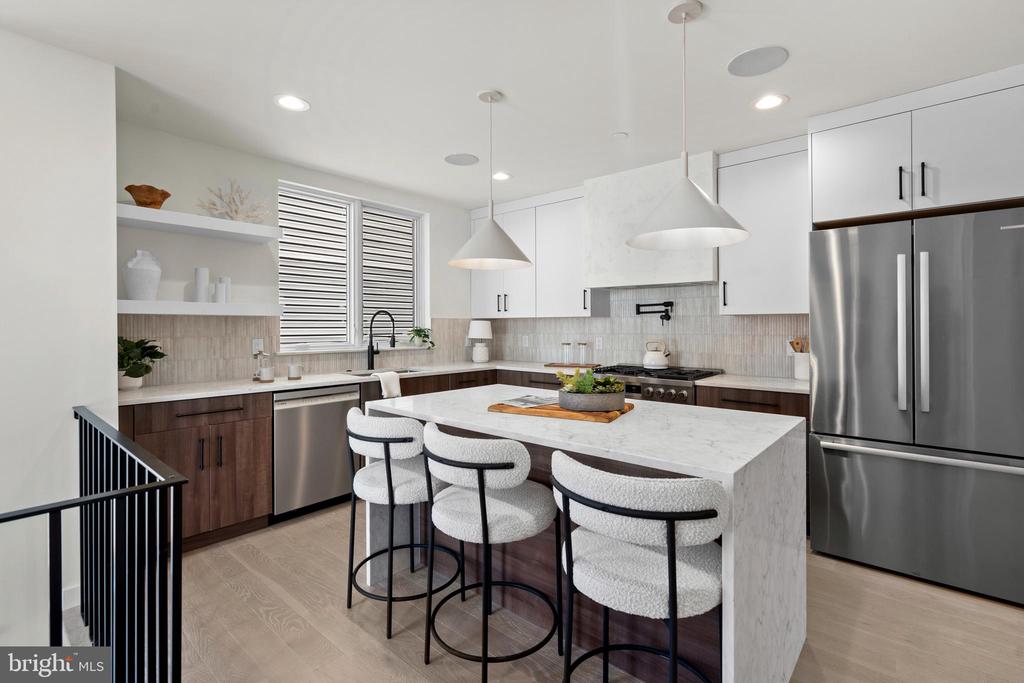 616 BRENNA WALK