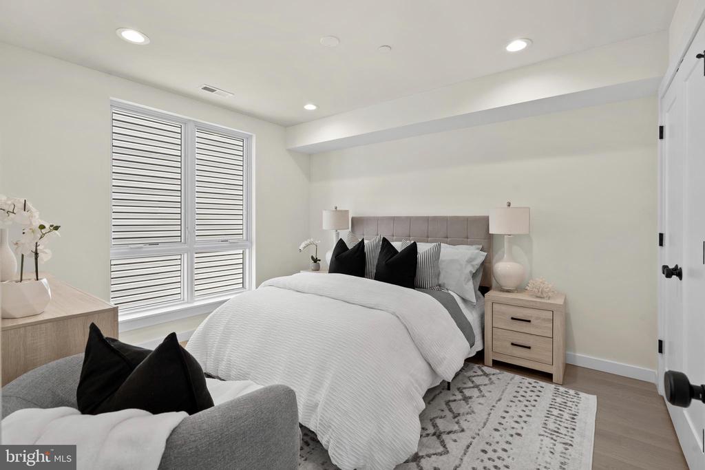 616 BRENNA WALK
