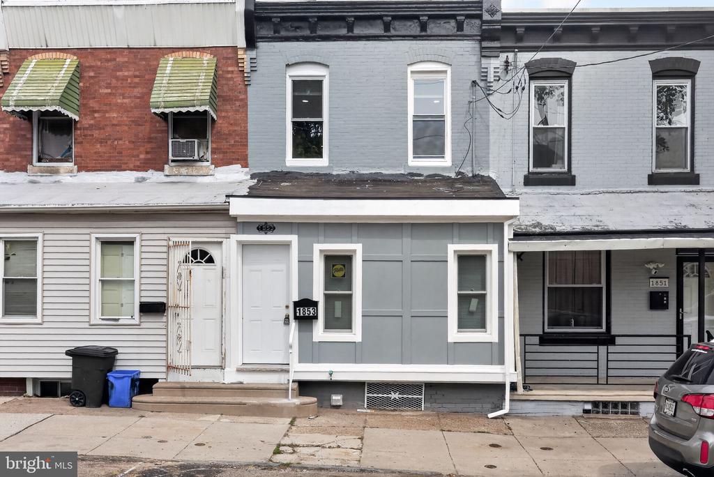 1853 W JUNIATA STREET