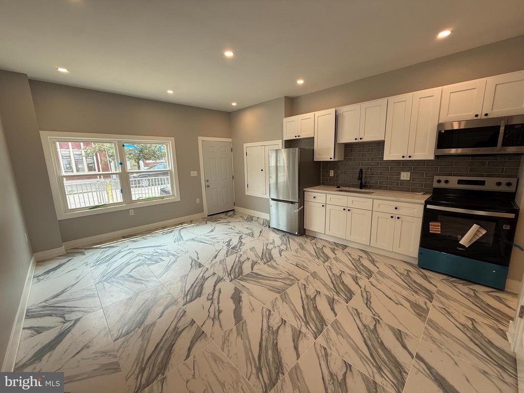 2623 POPLAR STREET Unit: 1