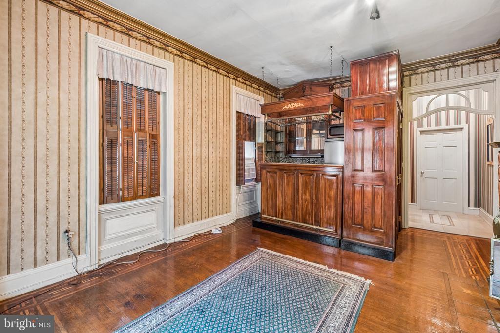 2217 LOCUST STREET