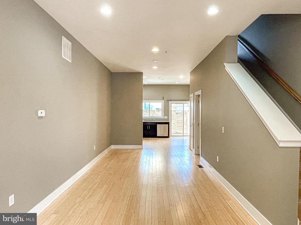 1020 S 5TH STREET