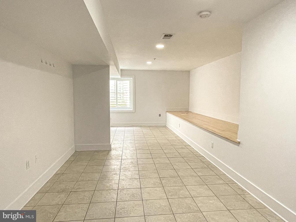 1020 S 5TH STREET
