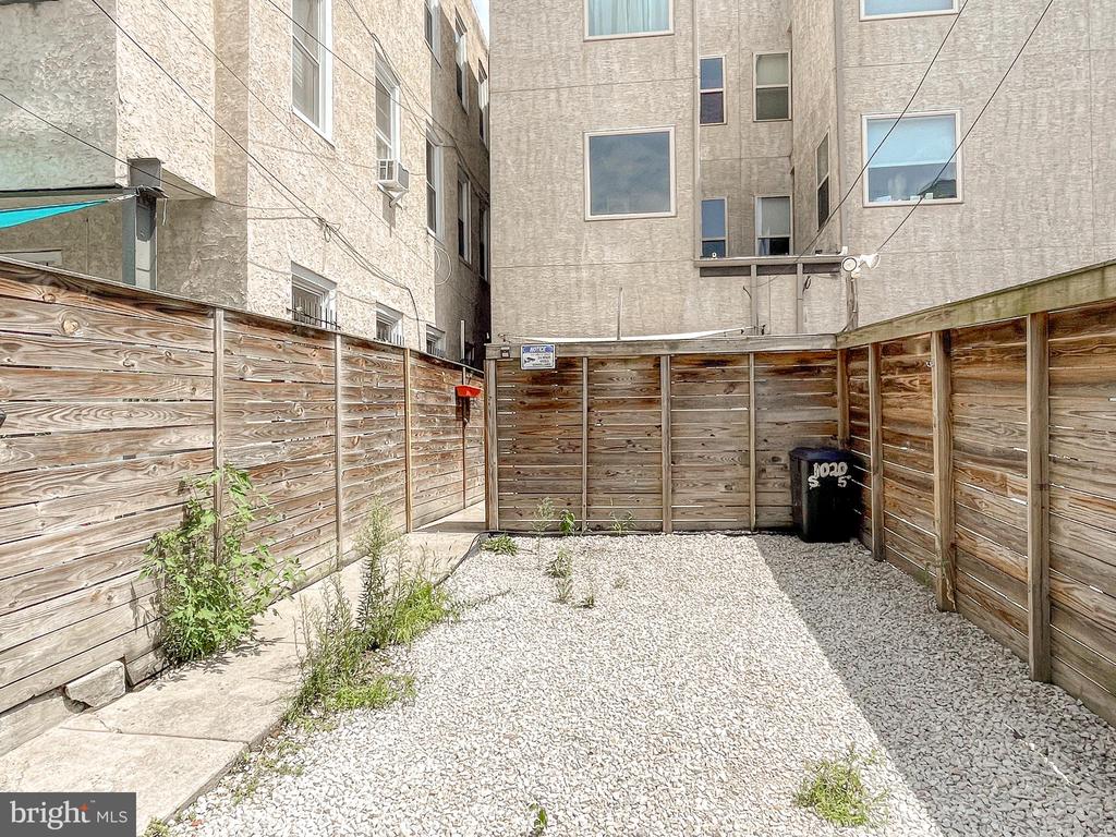 1020 S 5TH STREET