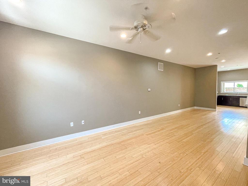 1020 S 5TH STREET