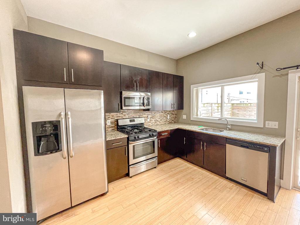 1020 S 5TH STREET