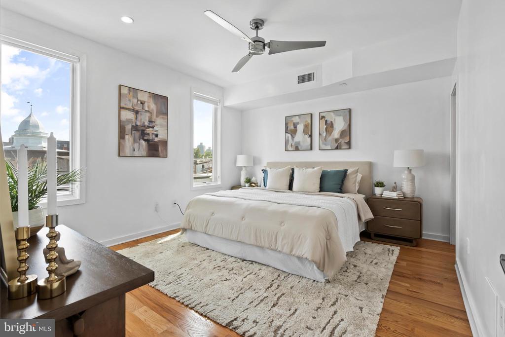 412 MOYER STREET Unit: 11