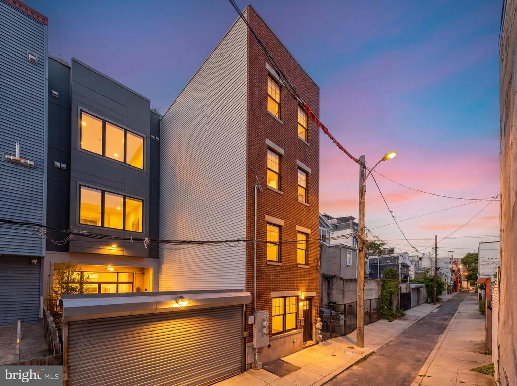 1139 CLAY STREET Unit: 2