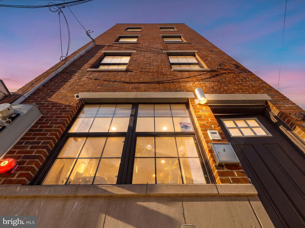 1139 CLAY STREET Unit: 2
