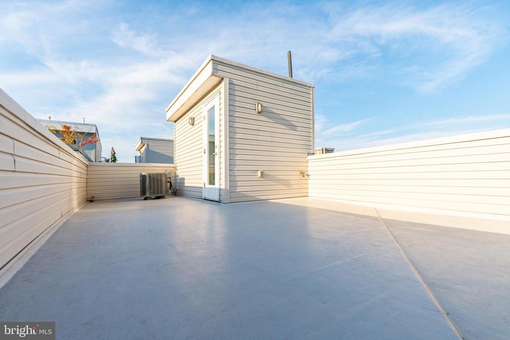 1139 CLAY STREET Unit: 2