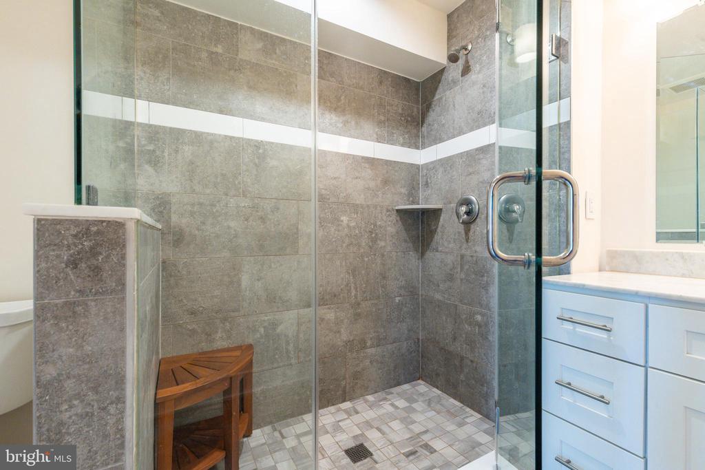 1139 CLAY STREET Unit: 2