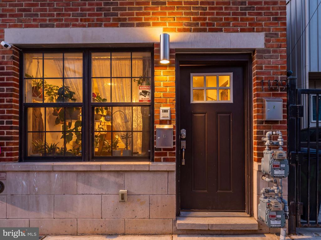 1139 CLAY STREET Unit: 2