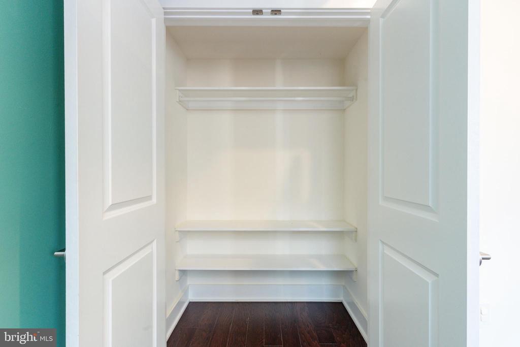 1139 CLAY STREET Unit: 2