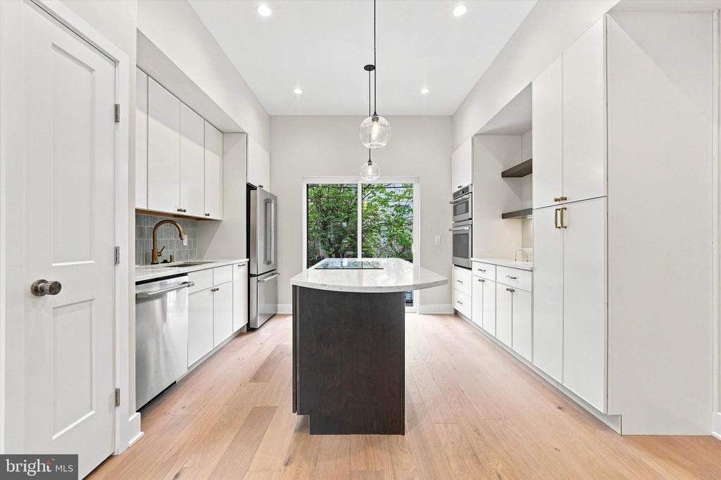 524 S 17TH STREET