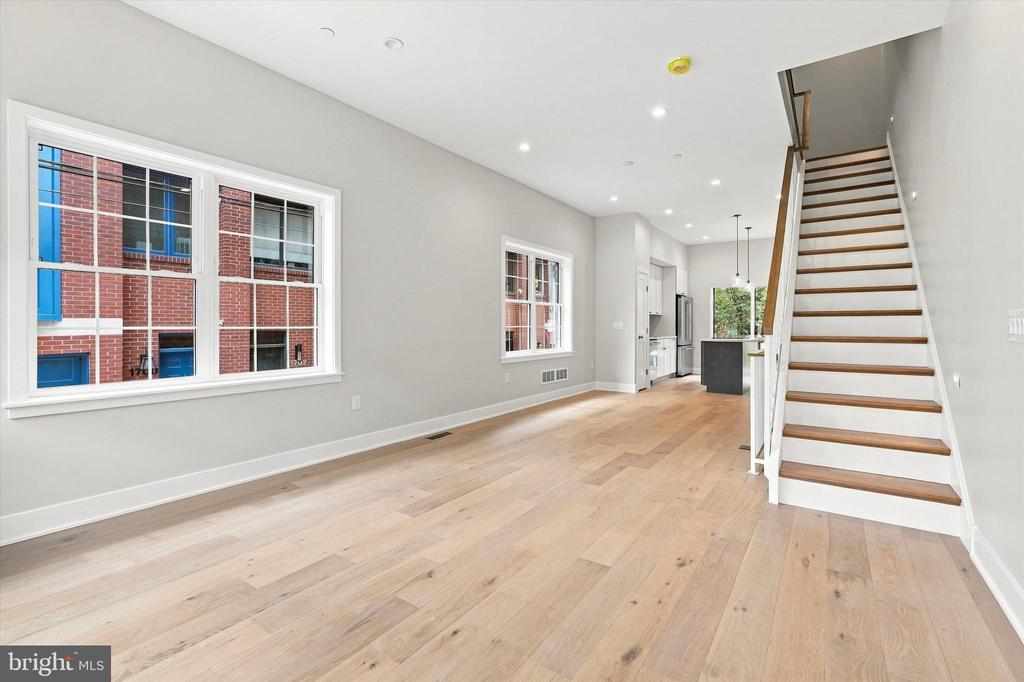 524 S 17TH STREET