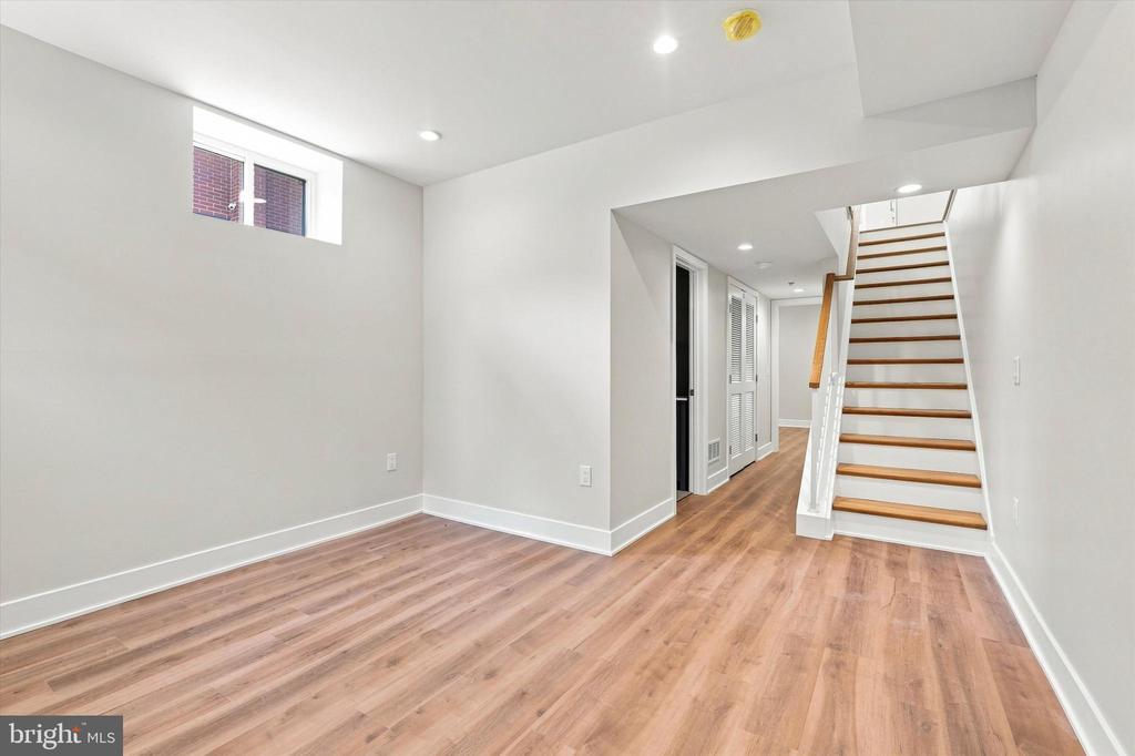 524 S 17TH STREET
