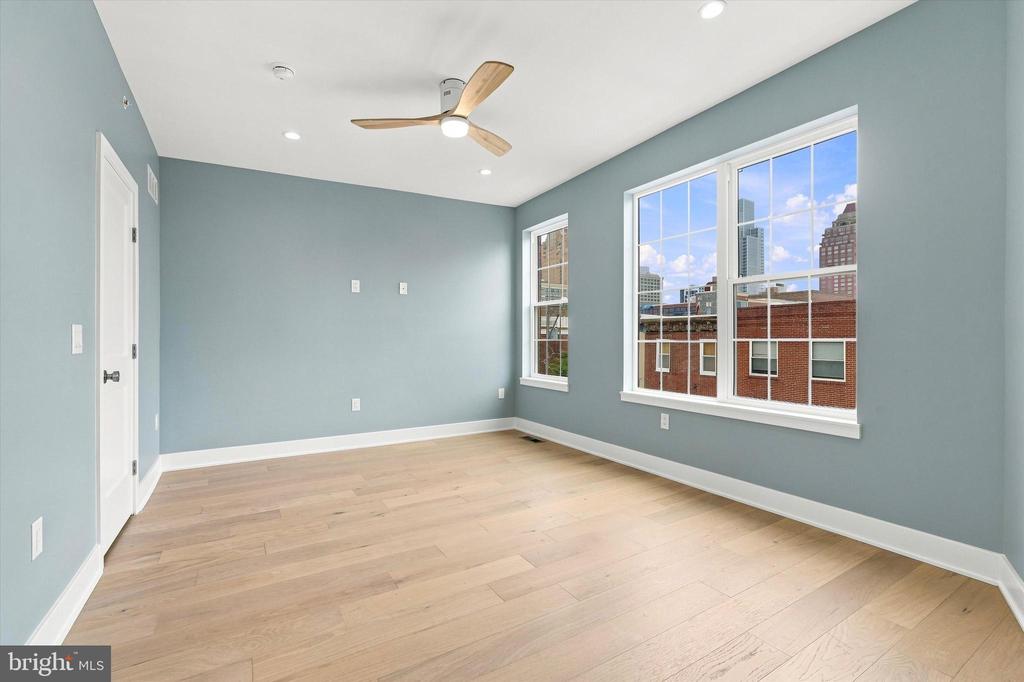 524 S 17TH STREET