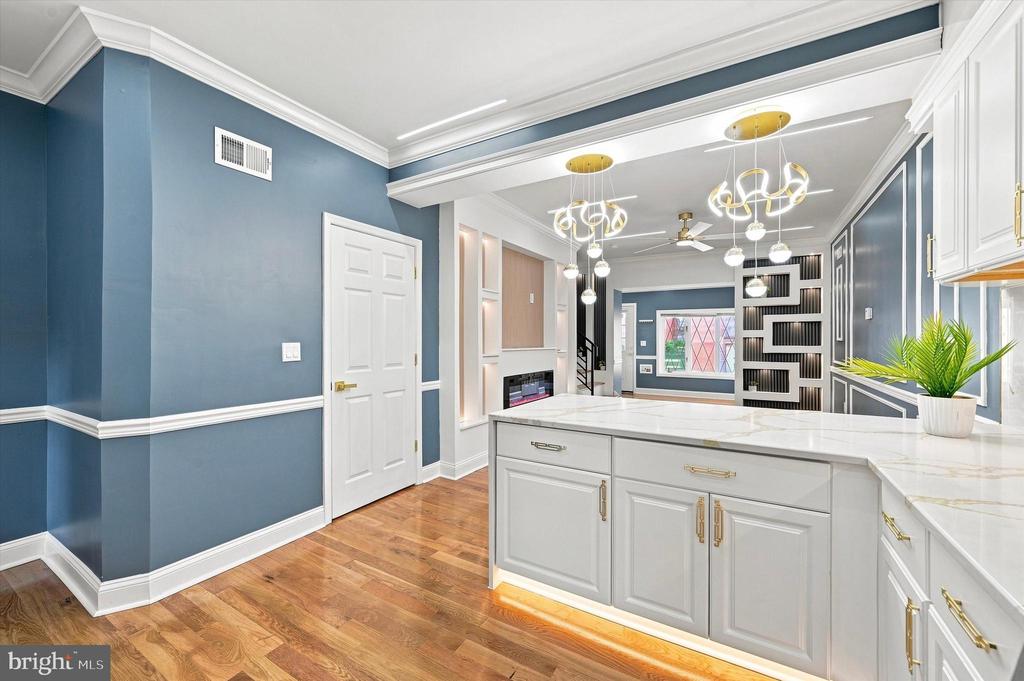 1942 S 56TH STREET