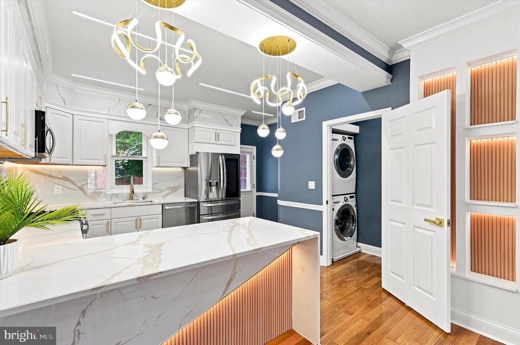 1942 S 56TH STREET