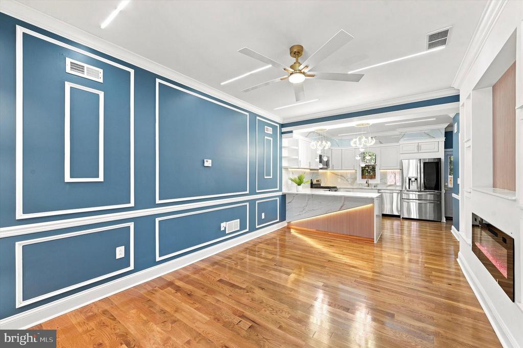 1942 S 56TH STREET