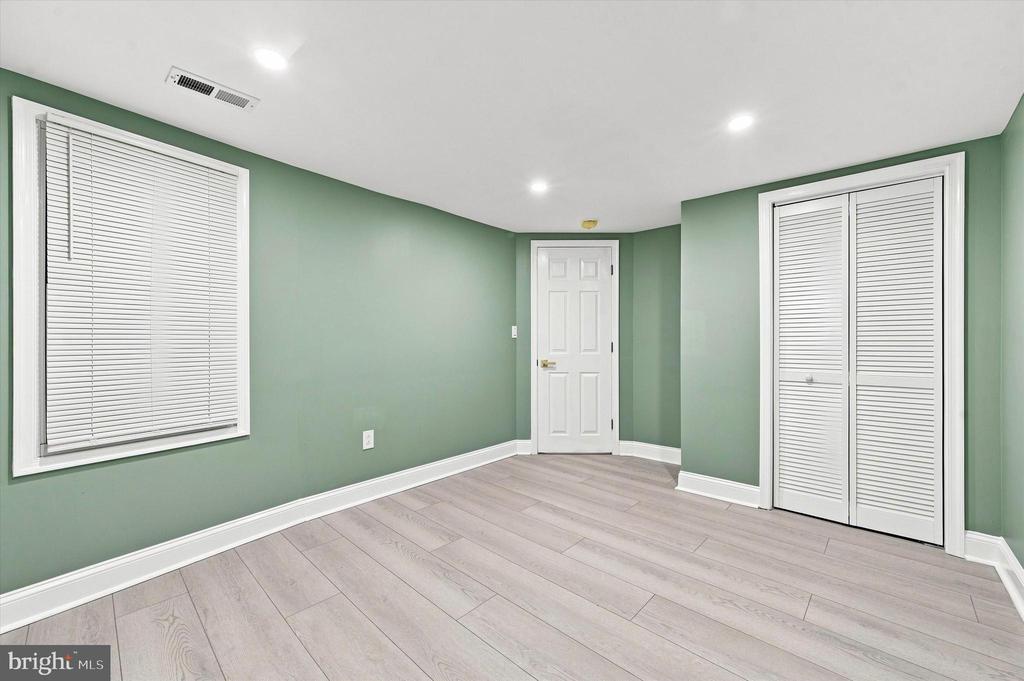 1942 S 56TH STREET