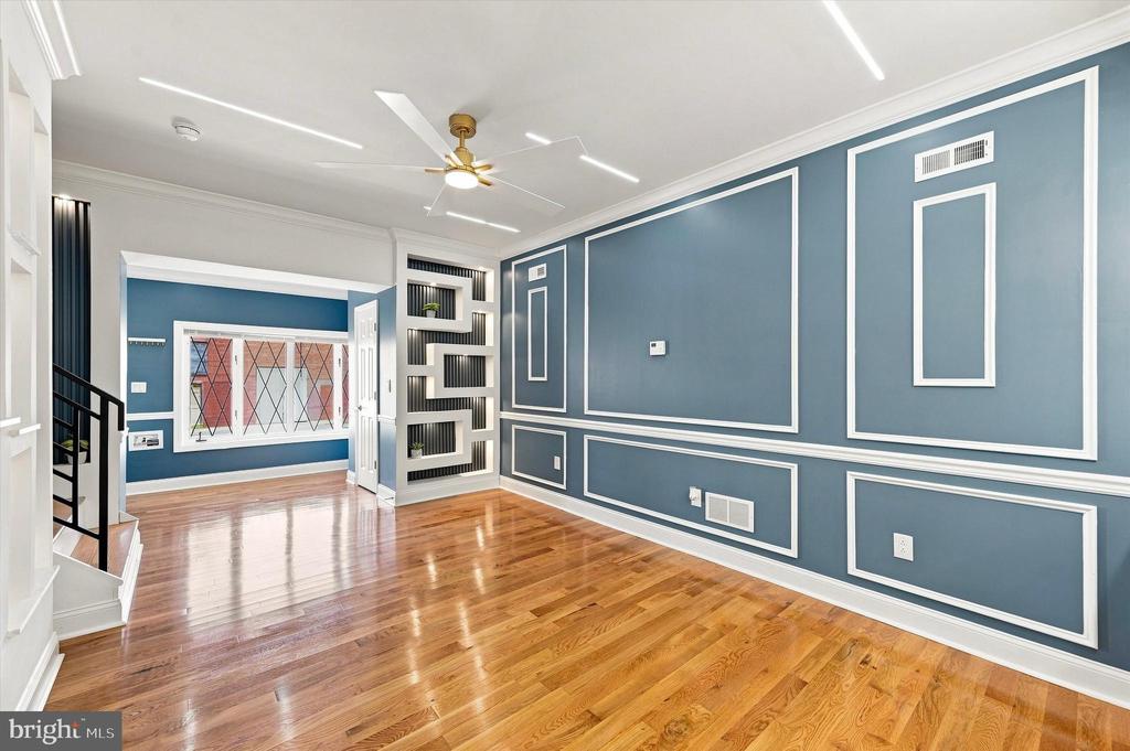 1942 S 56TH STREET
