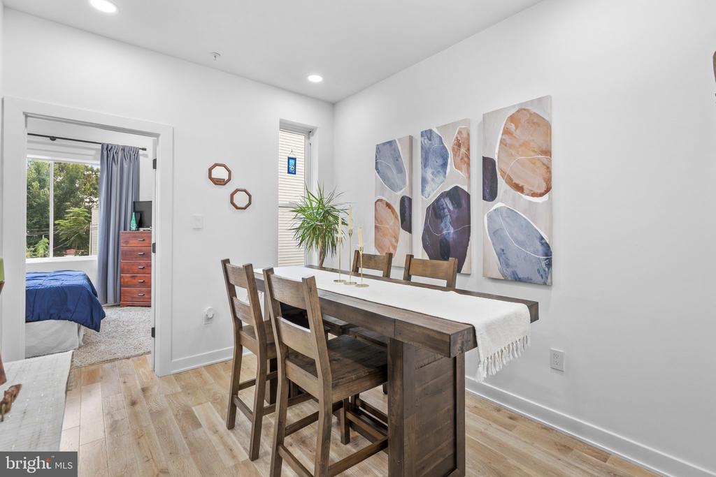 2808 W MASTER STREET Unit: 2